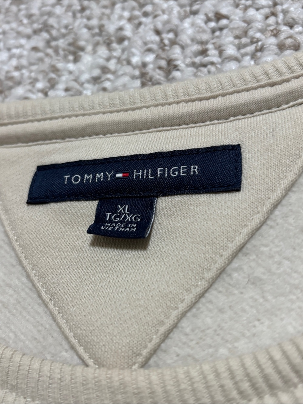 Tommy Hilfiger Men’s Embroidered Signature Flag Crewneck Sweatshirt Beige XL - Picture 3 of 11